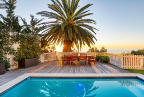 Stunning views! Bantry Bay large 1 bedroom flat